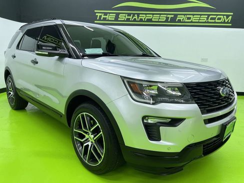 Used 2018 Ford Explorer Sport AWD/4WD image 2