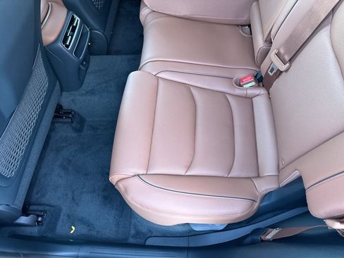 New 2026 Genesis GV70 2.5T Advanced image 17