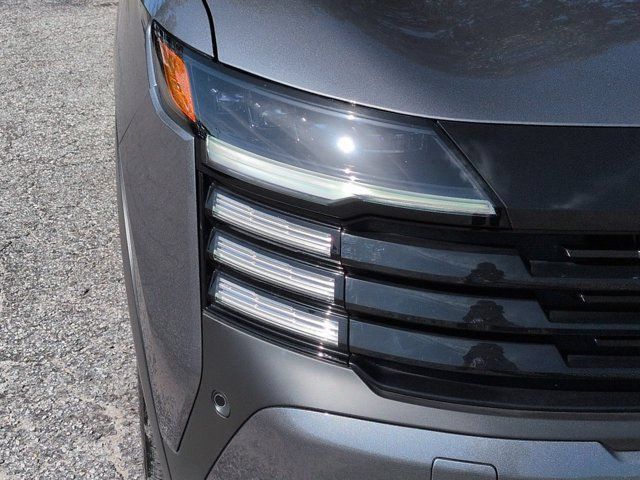 Used 2025 Nissan Kicks SR FWD image 9
