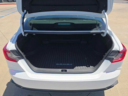 Certified 2025 Toyota Camry SE FWD image 16