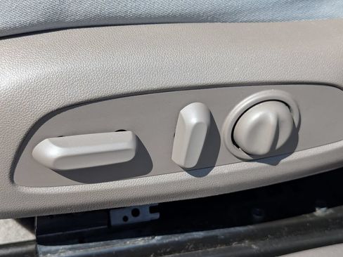 Used 2022 Chevrolet Malibu LT FWD image 27