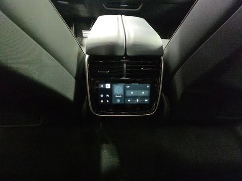 Used 2024 Rivian R1T Adventure AWD/4WD image 34