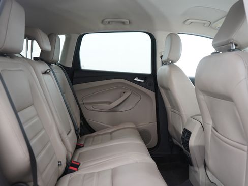 Used 2019 Ford Escape Titanium w/ U9j03 - Titanium Tow Package image 12