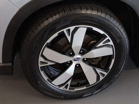 Used 2019 Subaru Forester Touring AWD/4WD image 7