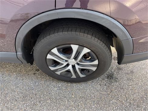 Used 2017 Toyota RAV4 LE image 10