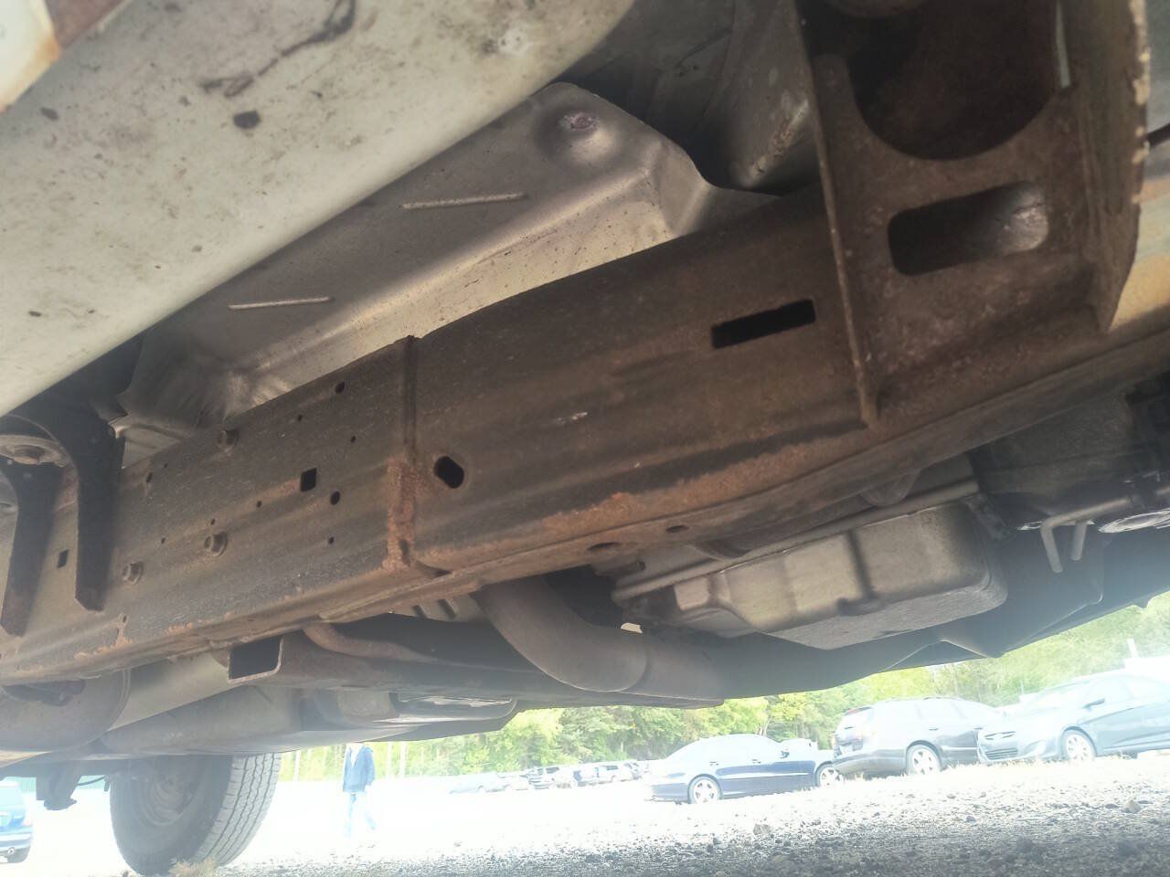 Used 2014 Chevrolet Express 2500 RWD image 19