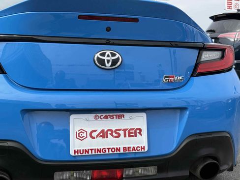 Used 2022 Toyota GR86 Premium RWD image 26