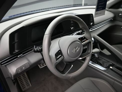 Certified 2025 Hyundai Elantra Sport image 10