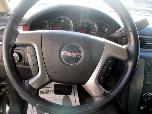Used 2009 GMC Yukon SLT image 12