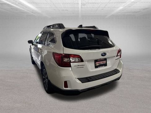 Used 2016 Subaru Outback 2.5i Limited AWD/4WD image 5