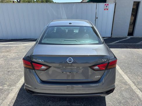 Used 2021 Nissan Altima 2.5 SV AWD/4WD image 5