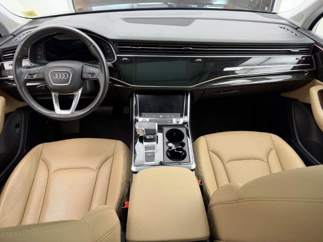 Used 2023 Audi Q7 3.0T Premium Plus w/ Premium Plus Package AWD/4WD image 13