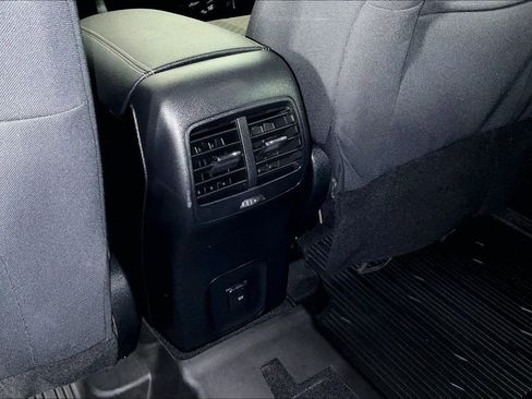 Used 2020 Ford Escape SE Sport AWD/4WD image 33