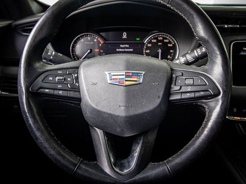 Used 2019 Cadillac XT4 Premium Luxury image 30