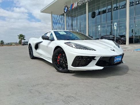 Used 2025 Chevrolet Corvette Stingray Coupe w/ 1LT RWD image 1