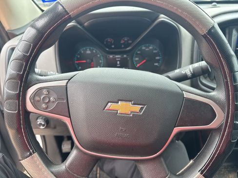 Used 2021 Chevrolet Colorado W/T w/ WT Convenience Package RWD image 16