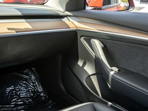 Used 2023 Tesla Model 3 Long Range AWD/4WD image 19