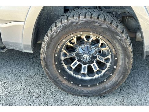 Used 2019 RAM 1500 Laramie image 7