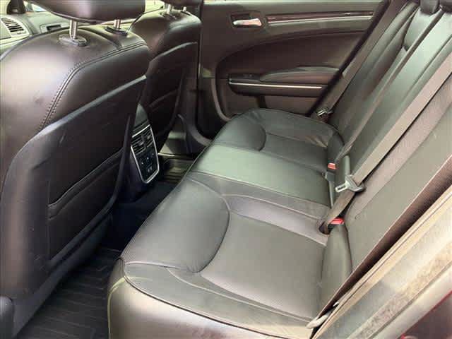 Used 2021 Chrysler 300 Touring L RWD image 4