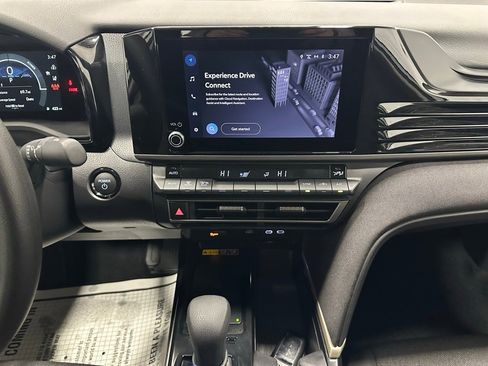 Used 2025 Toyota Camry LE image 25