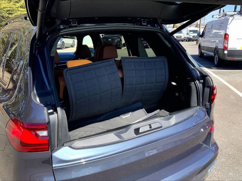 Used 2022 BMW X7 xDrive40i w/ M Sport Package image 33