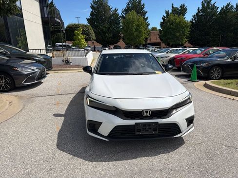 Used 2022 Honda Civic Sport image 5