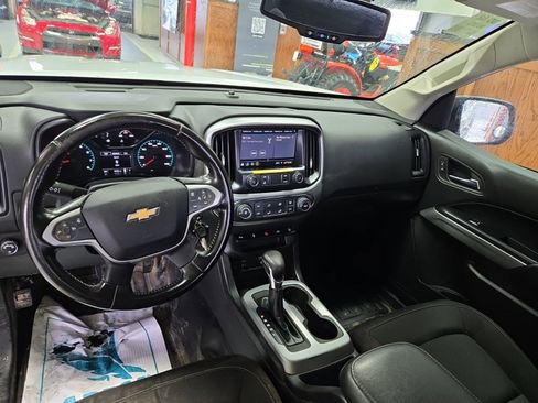Used 2022 Chevrolet Colorado LT w/ Fleet Safety Package RWD image 8