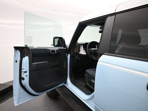 New 2025 Ford Bronco Heritage Edition image 8