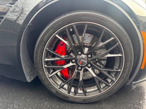 Used 2016 Chevrolet Corvette Z06 w/ 3LZ Preferred Equipment Group image 19