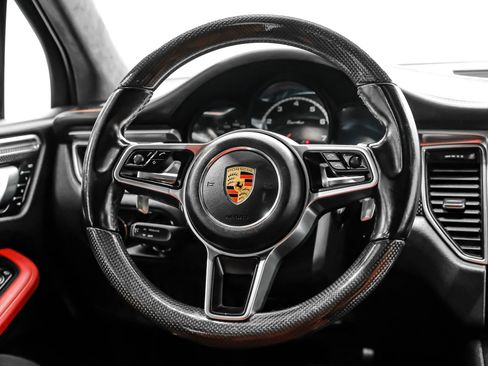 Used 2017 Porsche Macan Turbo AWD/4WD image 16