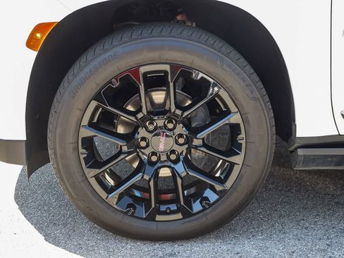 Used 2022 GMC Yukon XL Denali AWD/4WD image 11