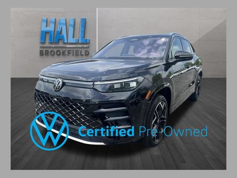 Certified 2025 Volkswagen Tiguan SEL R-Line AWD/4WD image 1