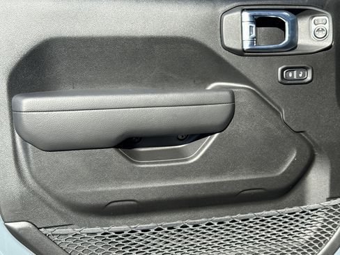 New 2026 Jeep Gladiator Sport image 14