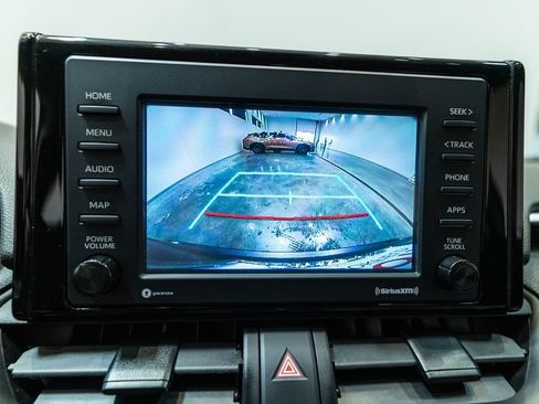 Used 2021 Toyota RAV4 XLE FWD image 29