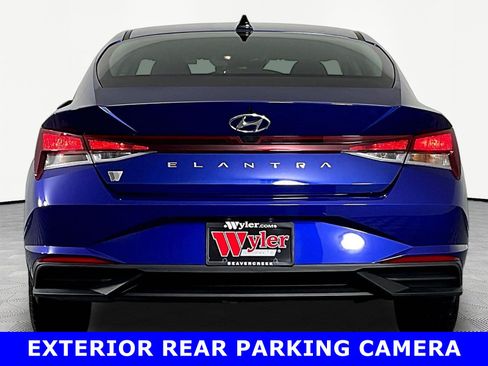 Used 2022 Hyundai Elantra SEL FWD image 5