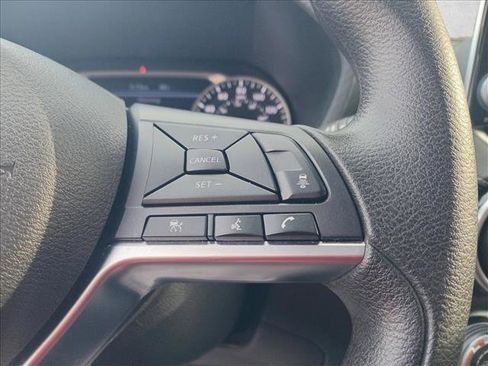 Used 2024 Nissan Sentra SV image 18