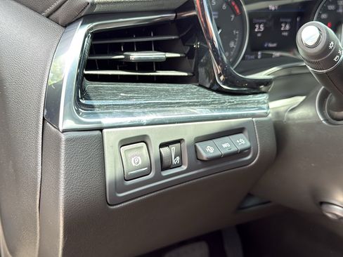 New 2026 Cadillac XT5 Premium Luxury w/ LPO, Floor Liner Package AWD/4WD image 13