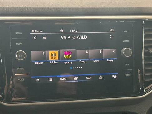 Certified 2022 Volkswagen Atlas Cross Sport SE image 23