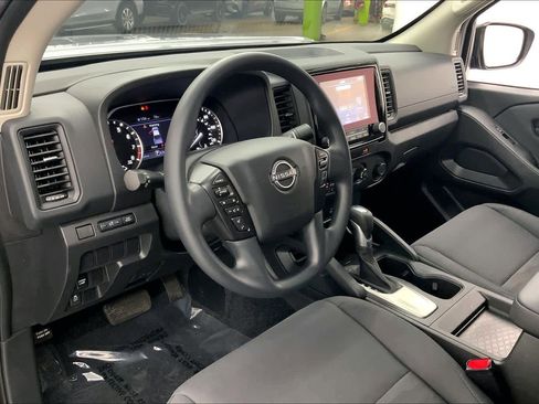 Used 2024 Nissan Frontier S image 20