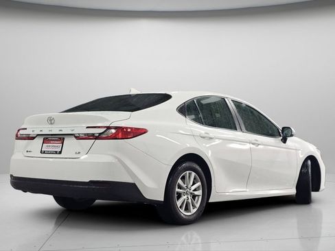 Used 2025 Toyota Camry LE FWD image 22