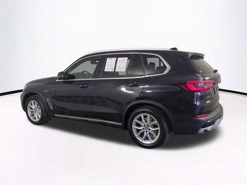 Used 2023 BMW X5 xDrive45e w/ Climate Comfort Package image 7