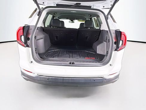 Used 2023 GMC Terrain SLT w/ LPO, Floor Liner Package FWD image 26