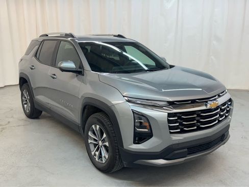 Certified 2025 Chevrolet Equinox LT w/ Convenience Package II image 8