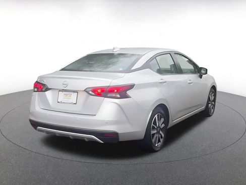 Used 2025 Nissan Versa SV FWD image 14