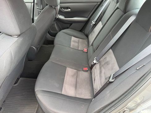 Used 2023 Nissan Sentra SR FWD image 10
