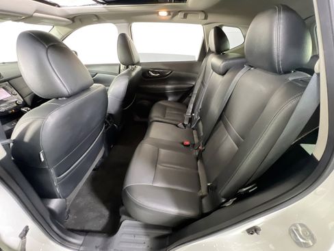 Used 2020 Nissan Rogue SL w/ Premium Package image 25