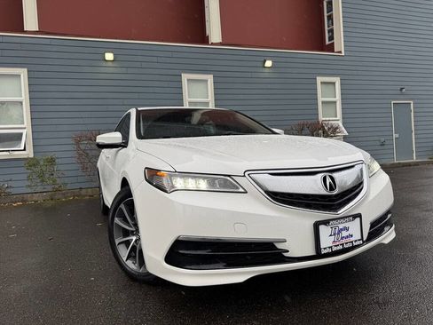 Used 2016 Acura TLX V6 image 2