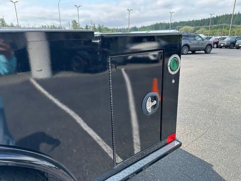 Used 2016 Ford F550 4x4 Crew Cab Super Duty image 12