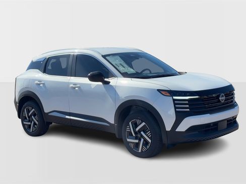 New 2026 Nissan Kicks SV image 9