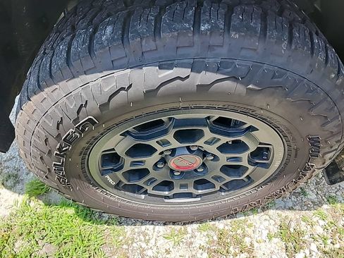 Used 2025 Toyota Sequoia TRD Pro AWD/4WD image 15